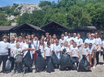 Osnovna škola Karlobag1