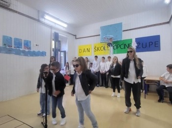 Osnovna škola Karlobag4