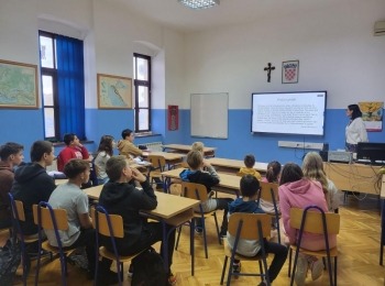 Osnovna škola Karlobag10