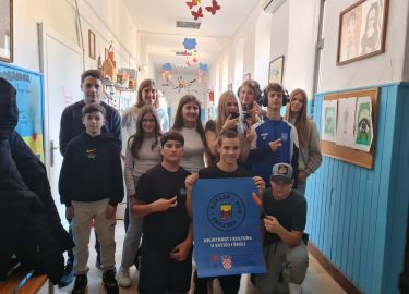 Ruksak (pun) kulture u našoj školi Ruksak (pun) kulture u našoj školi